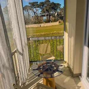 https://studio-vue-sur-mer-avec-vranda-roscoff.inbrittany.com